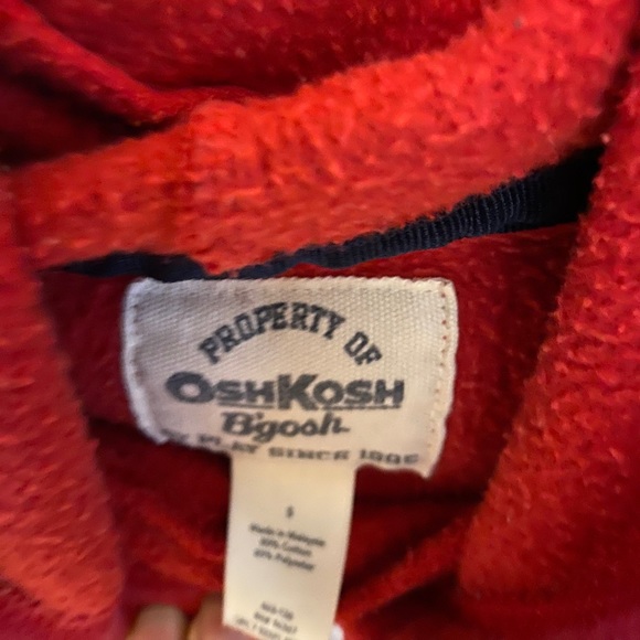 Osh Kosh B’Gosh red hockey captain logo pullover hoodie - size small - Picture 4 of 6